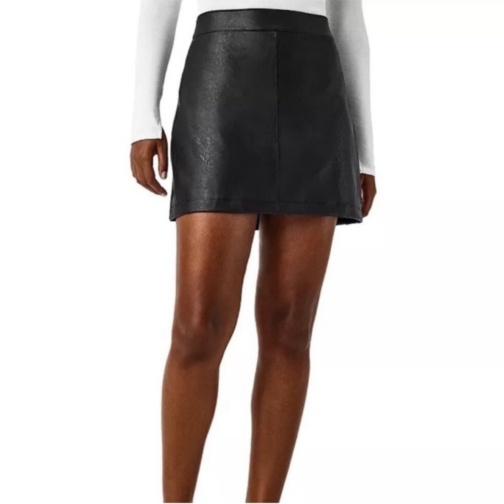 SPANX Black A-line Mini Skirt (skort)